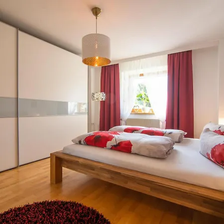 Haus Kienast Apartment Pfons